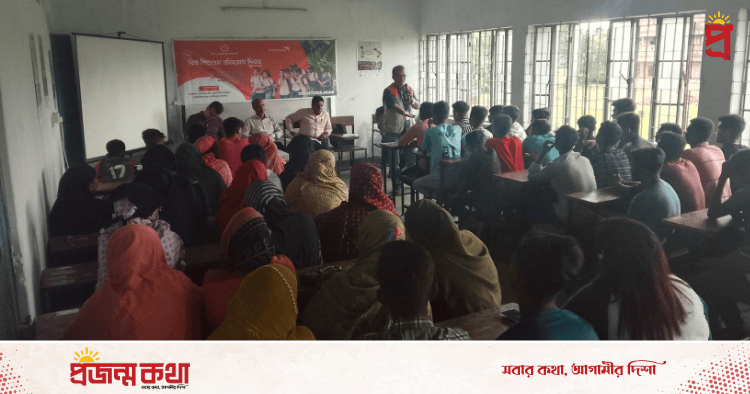 ঝুঁকিপূর্ণ কাজে শিশুরা, অভিভাবক জানেন না শিশু আইন